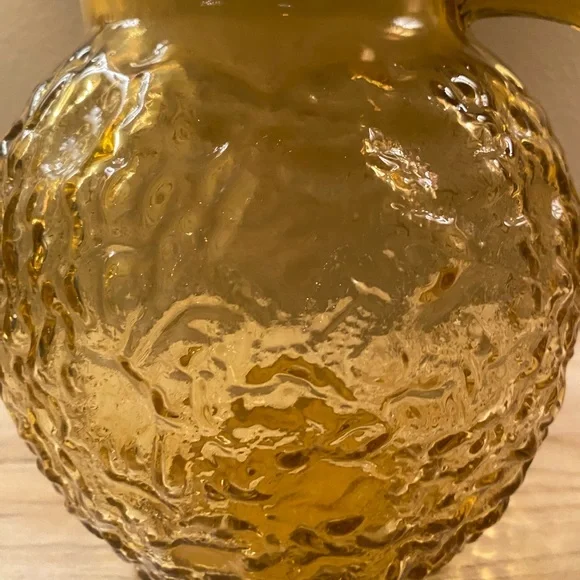 Anchor Hocking Vintage pebbled crinkle amber glass pitcher, no cracks or chips - Picture 2 of 9
